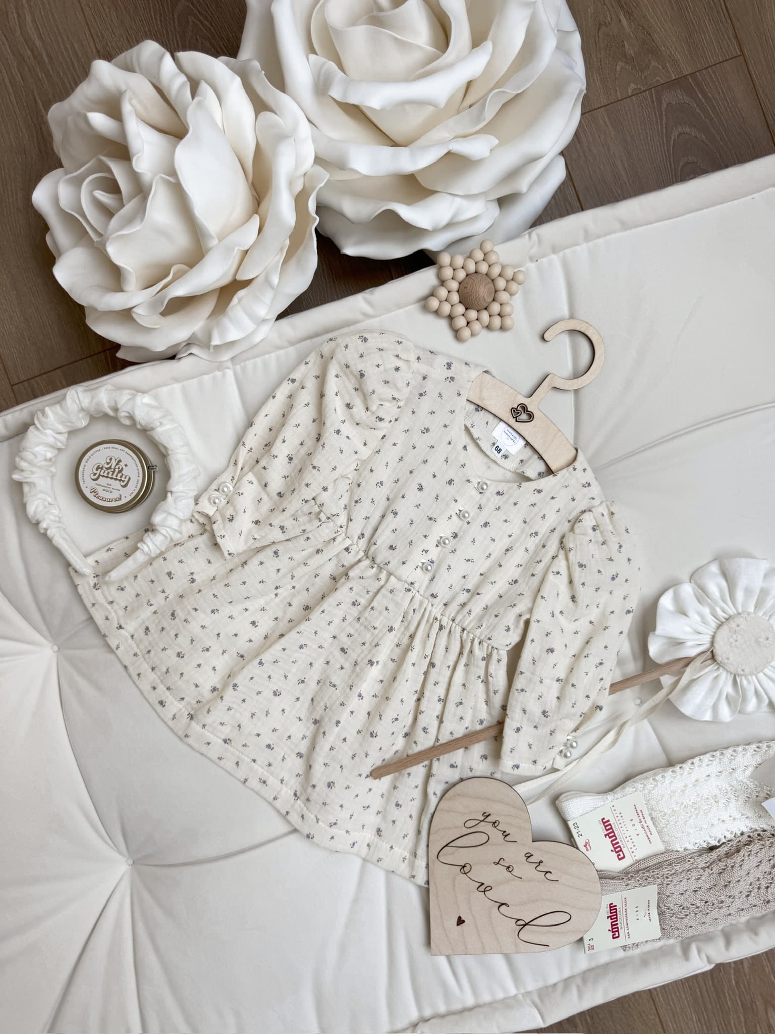 VINTAGE MEADOW LOOK