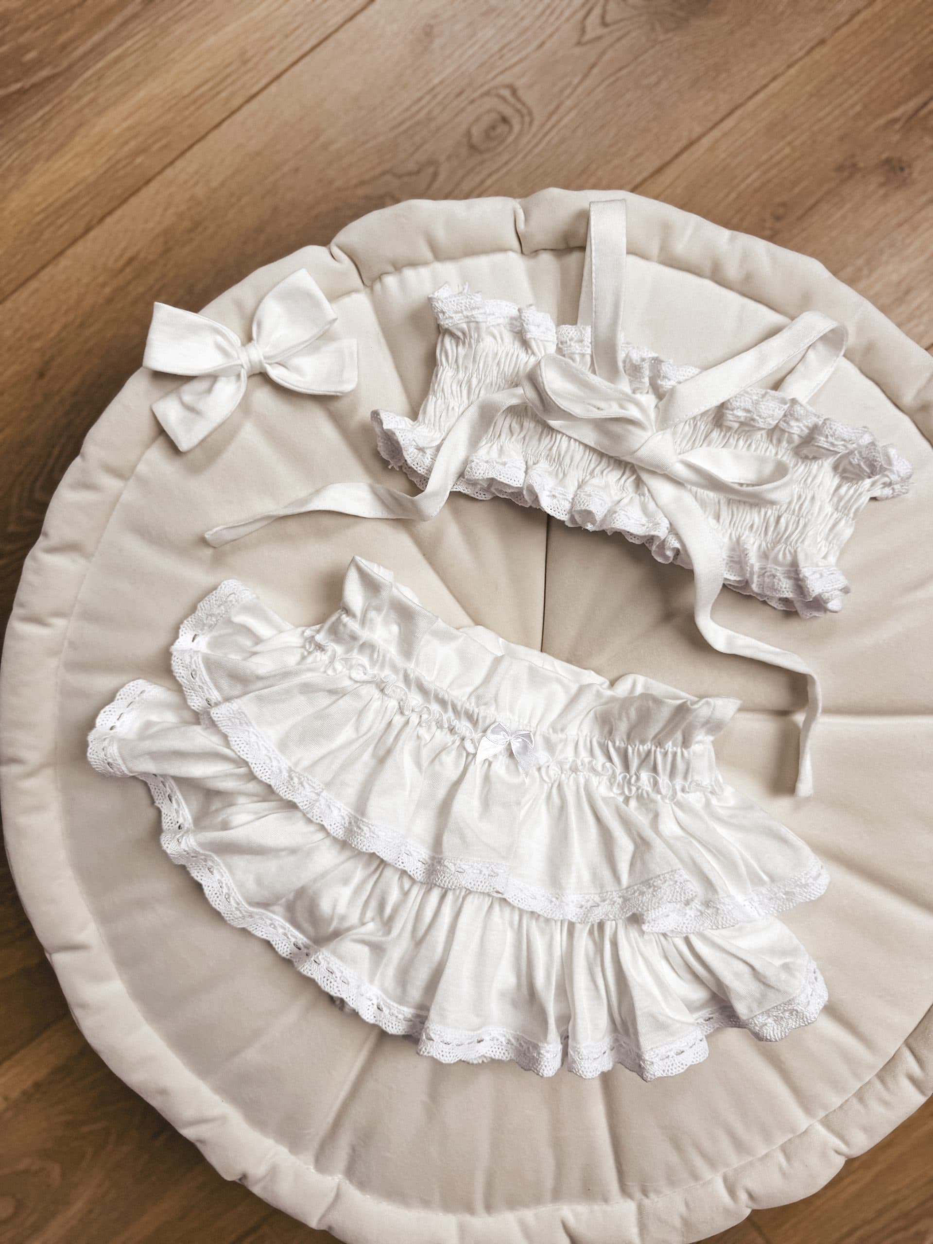 Opalacz bloomers spódniczka i top z koronką